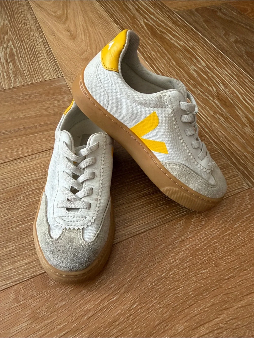 Veja Kids White Canvas Sneakers with Yellow Accent - size Eu 30 US 12.5